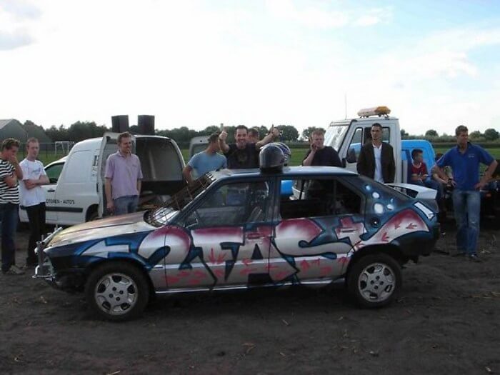 offroa race car by Theron